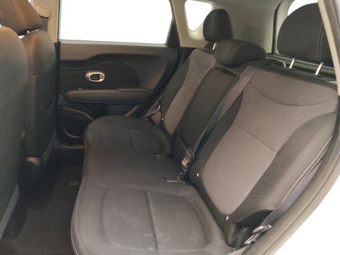 Used 2019 Kia Soul + image 18