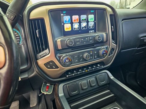 Used 2017 GMC Sierra 3500 Denali w/ Duramax Plus Package image 24