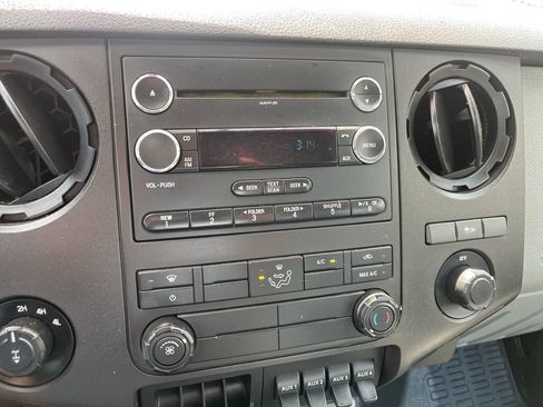 Used 2013 Ford F250 XL w/ XL Value Pkg AWD/4WD image 19