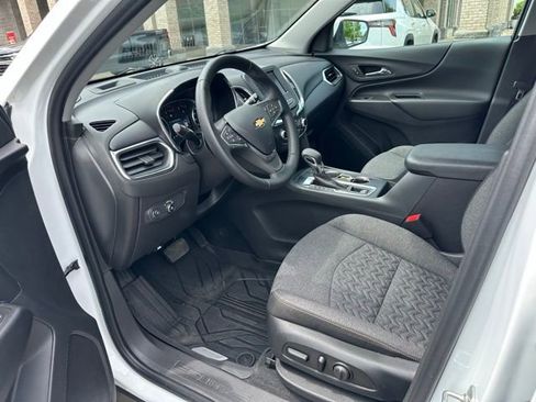 Used 2024 Chevrolet Equinox LT w/ LPO, Floor Liner Package FWD image 14