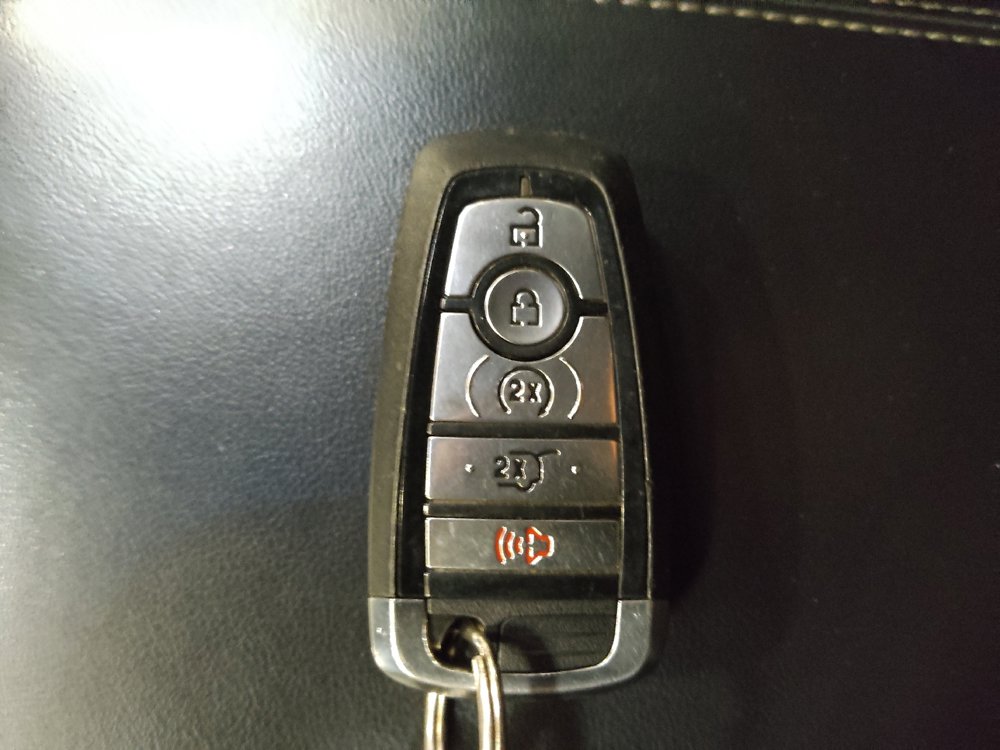 Used 2021 Ford Explorer XLT w/ Equipment Group 202A RWD image 32