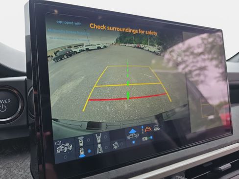 Used 2025 Toyota Tacoma Limited AWD/4WD image 23