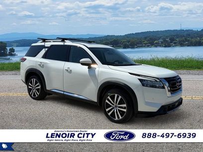 Used 2023 Nissan Pathfinder Platinum w/ Cargo Package