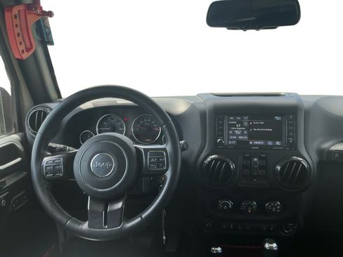 Used 2017 Jeep Wrangler Unlimited Rubicon AWD/4WD image 10