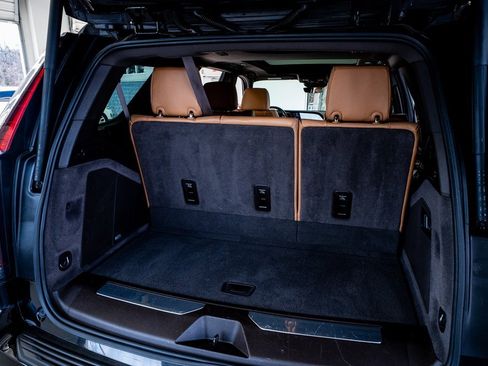 Used 2021 Cadillac Escalade Sport w/ Driver Assist Tech Package image 58