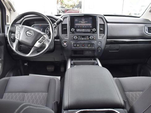 Used 2023 Nissan Titan SV w/ SV Convenience Package image 34
