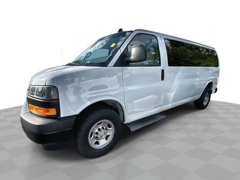 Used 2022 Chevrolet Express 3500 LS image 1