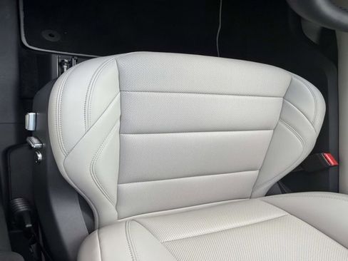 New 2026 Lincoln Nautilus Premier image 11