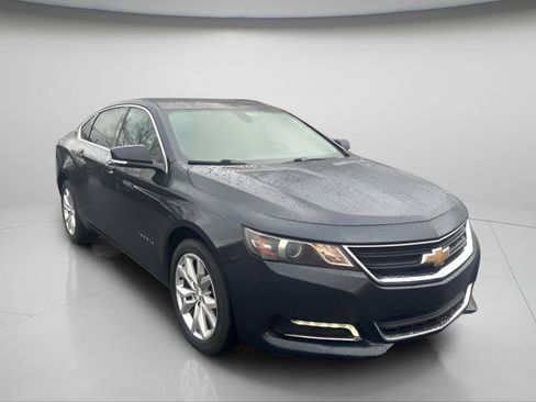 Used 2018 Chevrolet Impala LT w/ Sunroof and Spoiler Package image 2