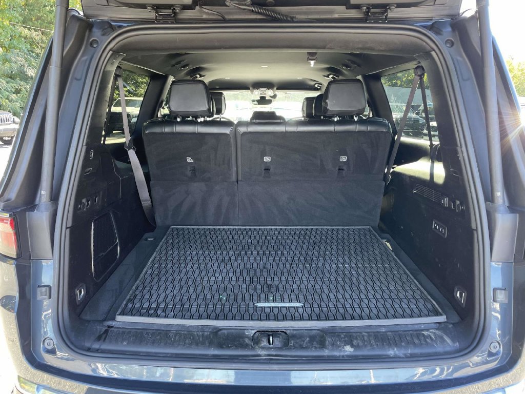 Certified 2024 Jeep Wagoneer L Series II w/ Flexible Seating Group AWD/4WD image 43