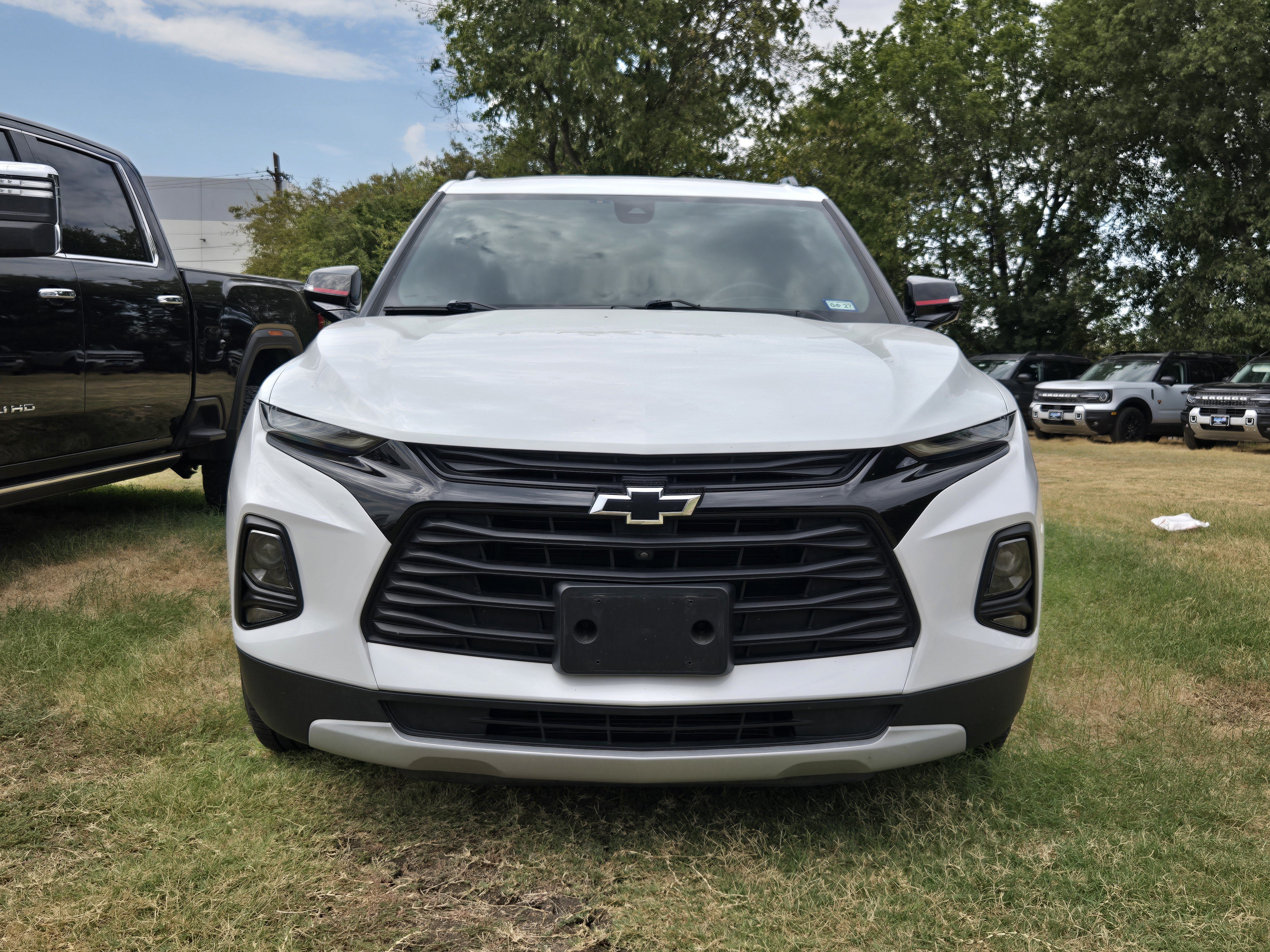 Used 2022 Chevrolet Blazer LT w/ Redline Edition FWD image 2