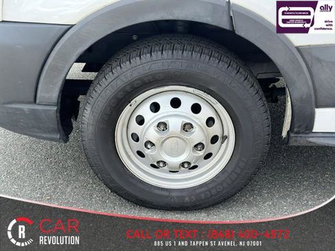 Used 2022 Ford Transit 250 148 High Roof AWD image 19