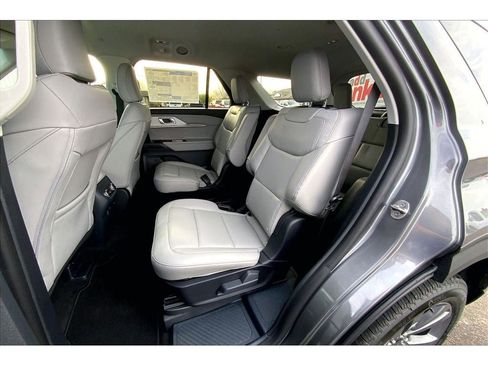 New 2026 Ford Explorer Active AWD/4WD image 26