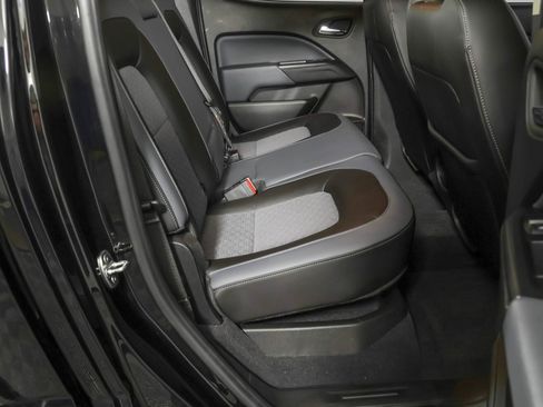 Used 2019 Chevrolet Colorado Z71 w/ Z71 Midnight Edition AWD/4WD image 41
