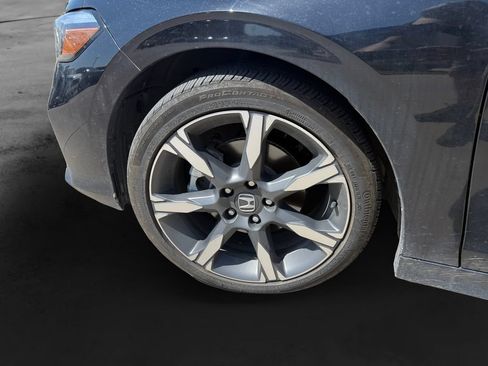 Used 2025 Honda Civic Sport Touring image 9