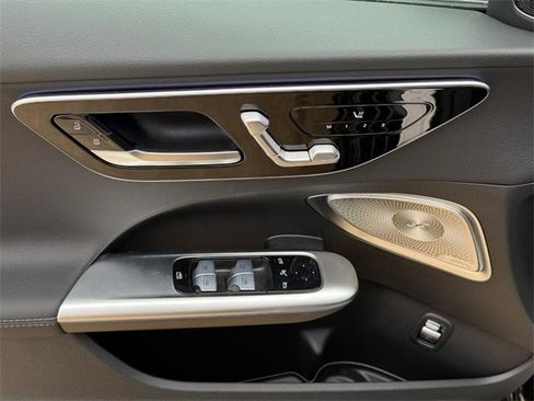 New 2025 Mercedes-Benz C 300 4MATIC Sedan image 11