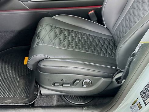 New 2026 Genesis GV80 3.5T e-SC image 21