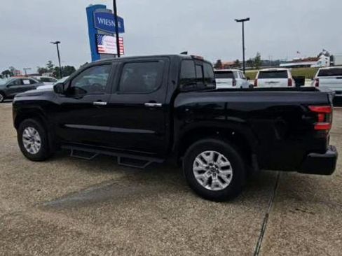 Used 2022 Nissan Frontier SV image 6