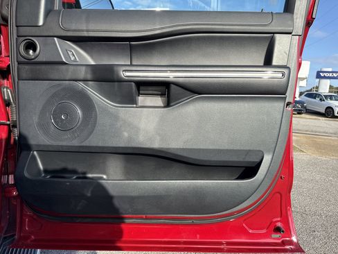 Used 2021 Ford Expedition XLT image 29