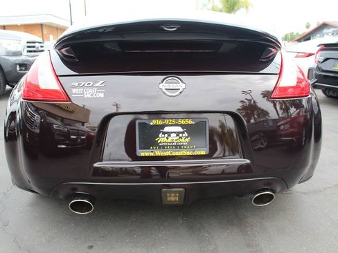 Used 2015 Nissan 370Z Coupe RWD image 14