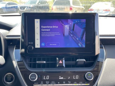 Used 2023 Toyota Corolla Cross XLE w/ Convenience Package image 21