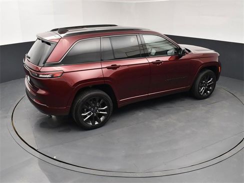 New 2026 Jeep Grand Cherokee Limited image 18