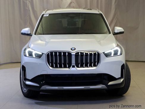 Certified 2025 BMW X1 xDrive28i w/ Premium Package image 5