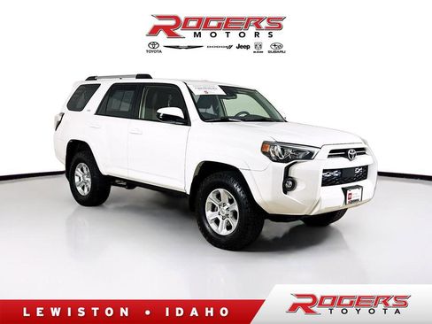 Certified 2021 Toyota 4Runner SR5 image 1