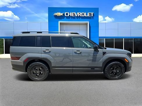Used 2025 Hyundai Santa Fe XRT AWD/4WD image 2