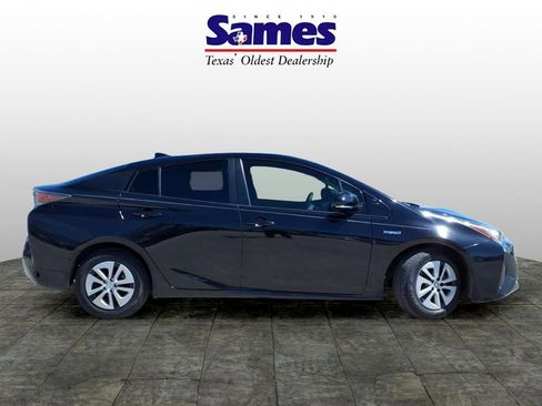 Used 2018 Toyota Prius Two w/ Prius Two Safety Plus Package image 5