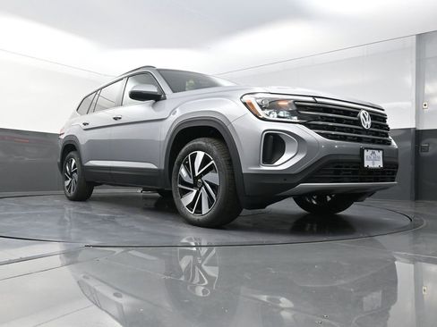 New 2026 Volkswagen Atlas SE image 19