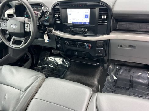 Used 2023 Ford F150 XL w/ Max Trailer Tow Package image 4