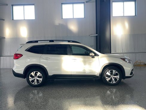 Used 2021 Subaru Ascent Premium w/ Convenience Package image 6