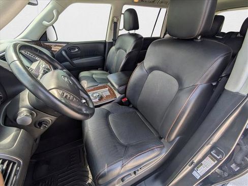 Used 2020 Nissan Armada SL image 12