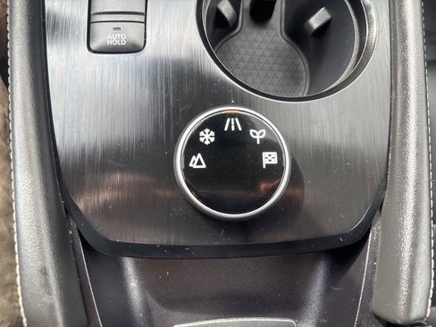 Used 2022 Nissan Rogue SL w/ SL Premium Package image 36