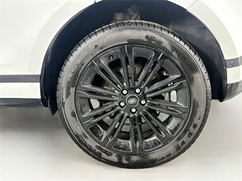 Used 2025 Land Rover Range Rover Evoque S image 34