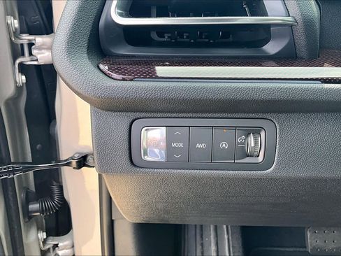 New 2026 Chevrolet Traverse Z71 w/ Enhanced Driving Package image 17