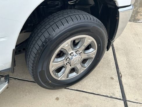 Used 2021 RAM 2500 Big Horn image 14