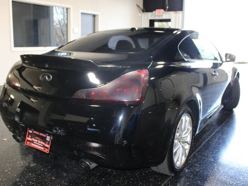 Used 2014 INFINITI Q60 AWD Coupe w/ Premium Package image 2