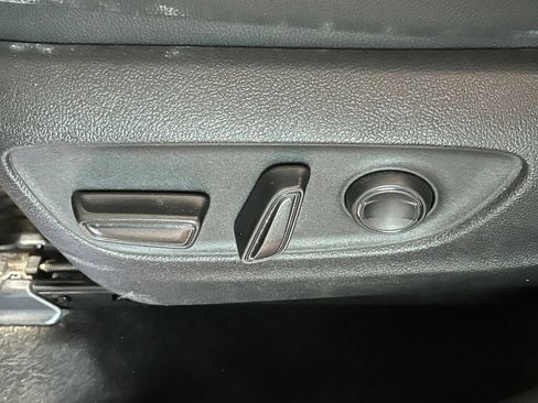 Used 2024 Toyota Grand Highlander AWD Hybrid image 18
