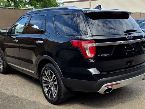 Used 2016 Ford Explorer Platinum AWD/4WD image 5