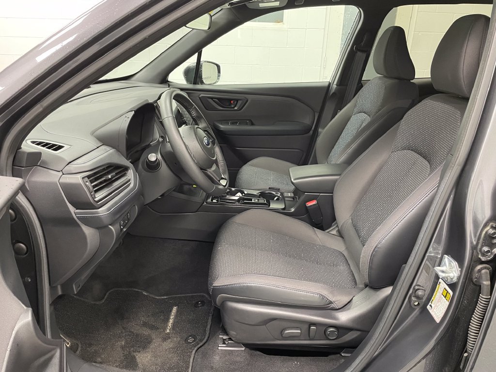 Used 2026 Subaru Forester Premium AWD/4WD image 6