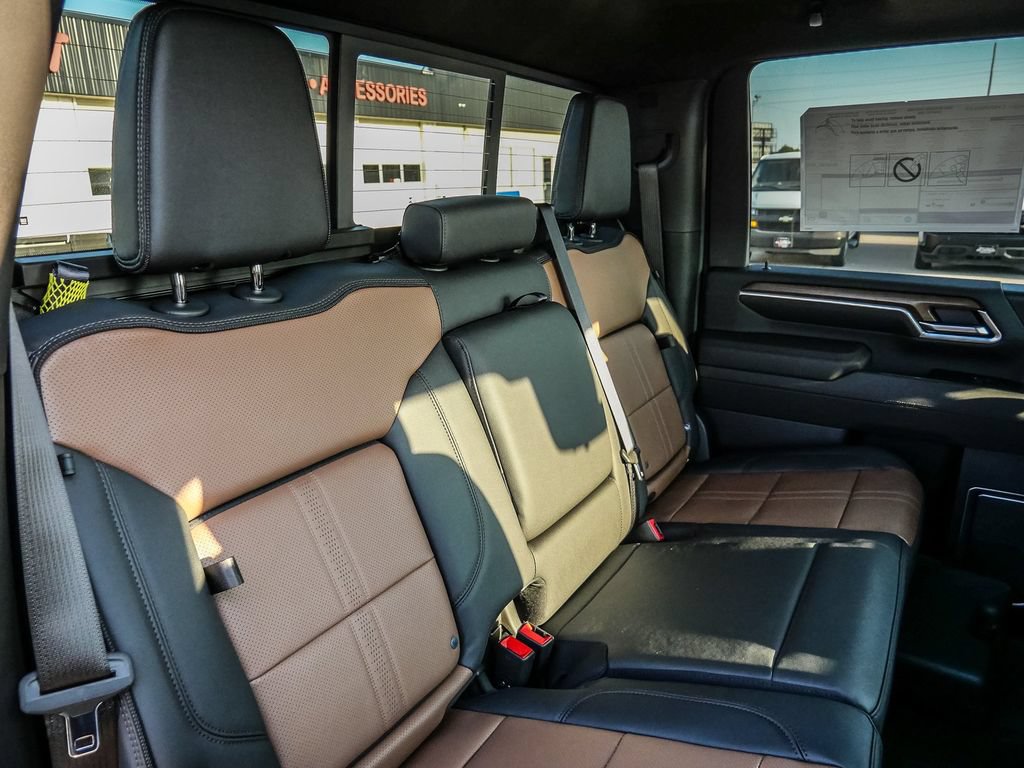 New 2026 Chevrolet Silverado 2500 High Country w/ High Country Premium Package AWD/4WD image 30
