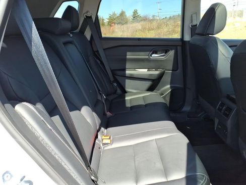 Certified 2023 Nissan Rogue SL w/ SL Premium Package image 11