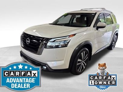 Used 2023 Nissan Pathfinder Platinum w/ Cargo Package