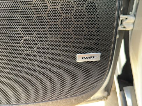 Used 2024 Buick Enclave Premium image 15