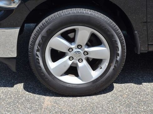 Used 2024 RAM 1500 Classic SLT AWD/4WD image 13