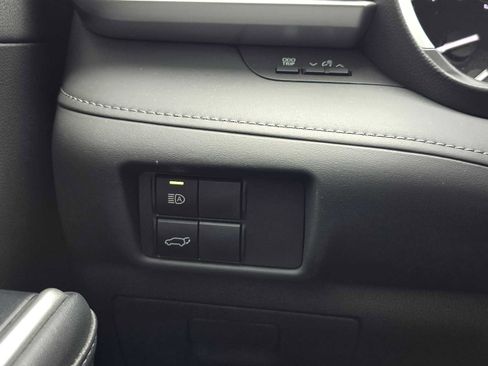 Certified 2022 Toyota Highlander XLE image 29