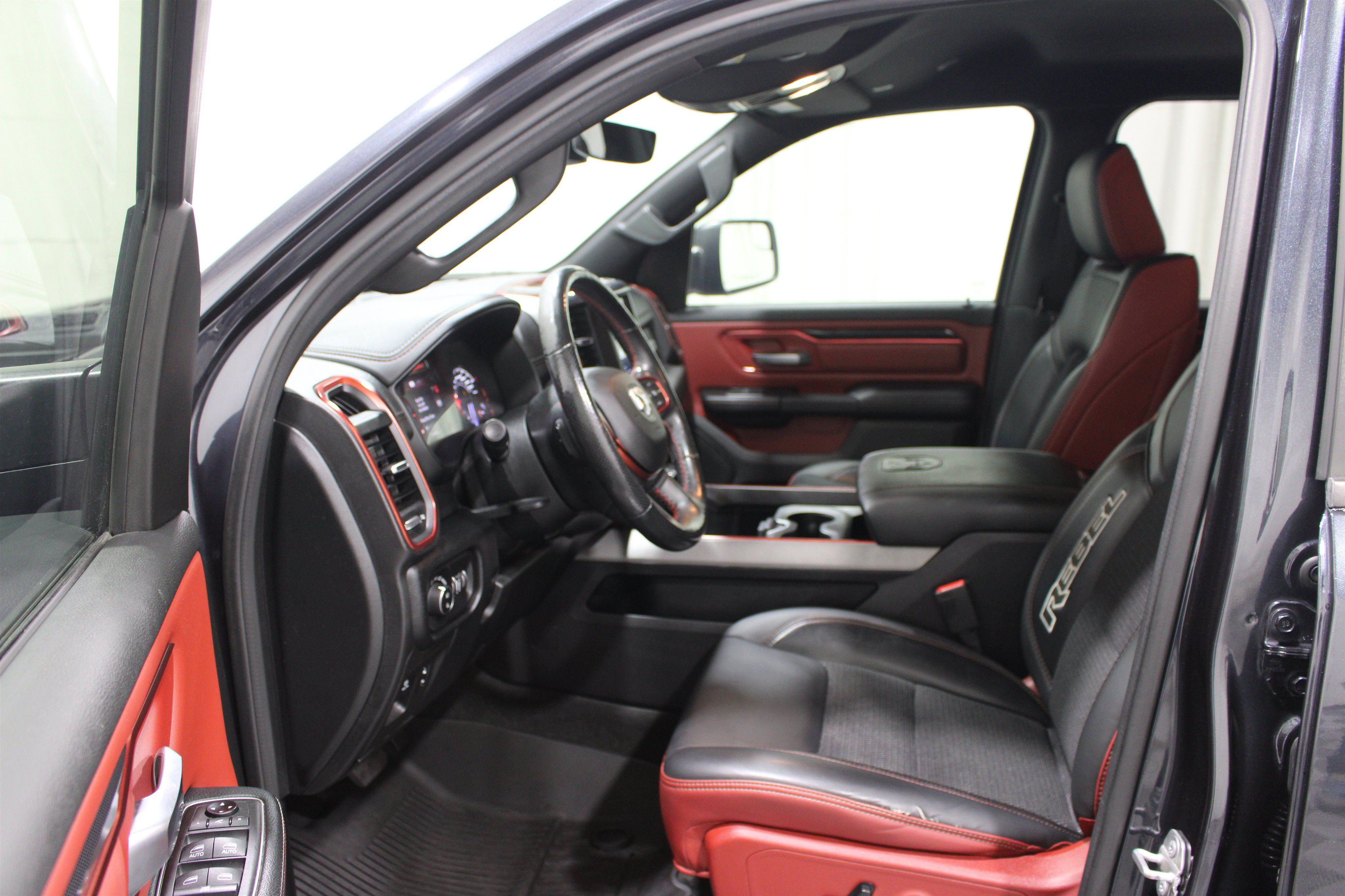 Used 2019 RAM 1500 Rebel w/ Rebel Level 1 Equipment Group AWD/4WD image 3
