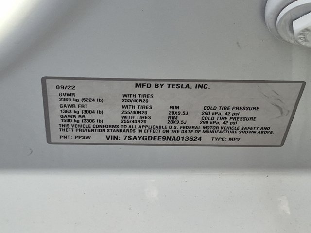 Used 2022 Tesla Model Y Long Range AWD/4WD image 26